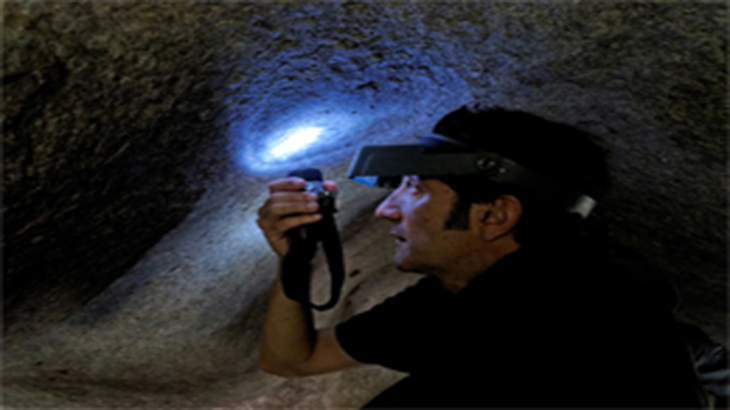 Investigadores de diversas disciplinas estudian el arte rupestre en las cuevas de El Alto-Ancasti
